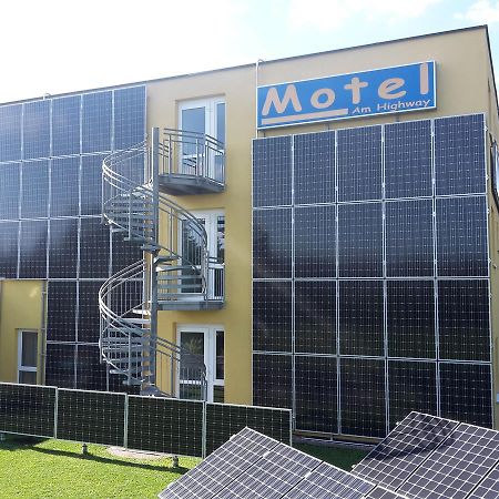 Motel Am Highway Althengstett Extérieur photo