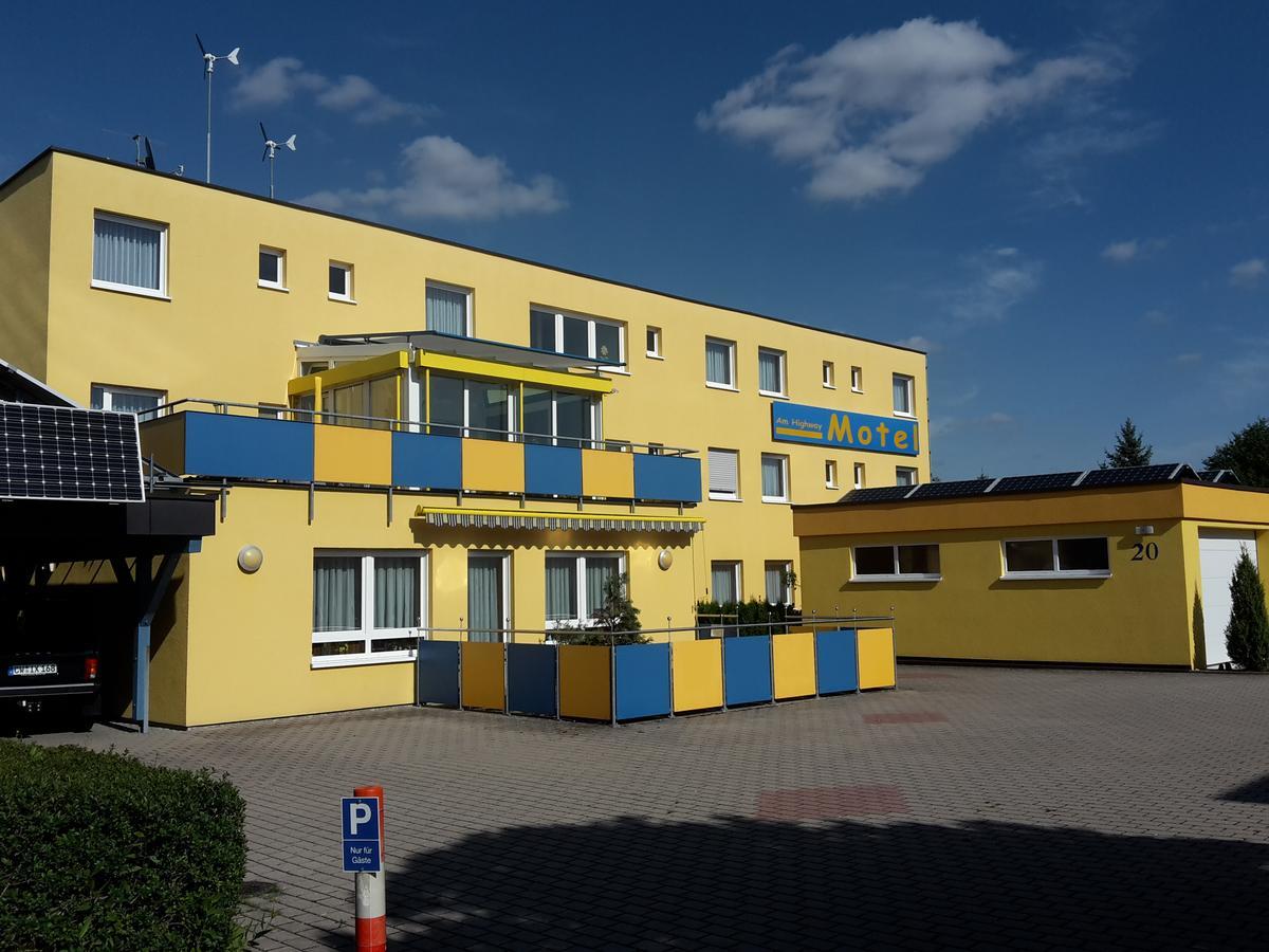 Motel Am Highway Althengstett Extérieur photo